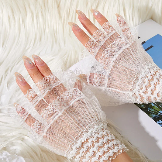 Nail Art Photo Glove – Decorative Lace Flare Cuffs